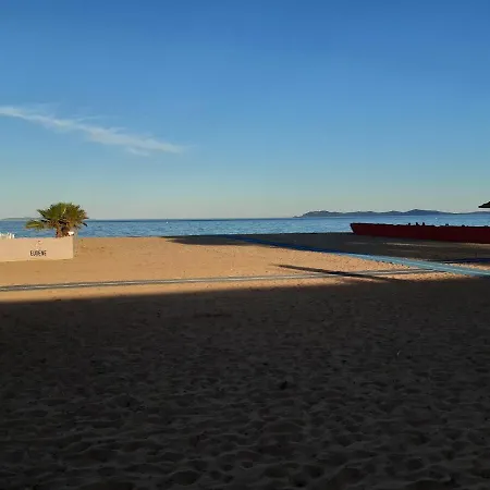 Les Lilas アパート イエール