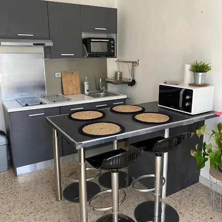 Les Lilas, A 300m Apartment Hyeres